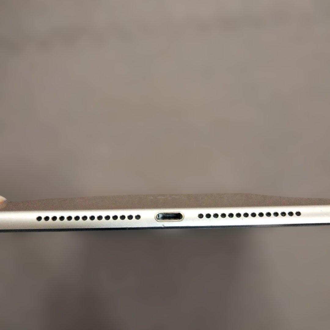 Apple iPad　Air2 ゴールド