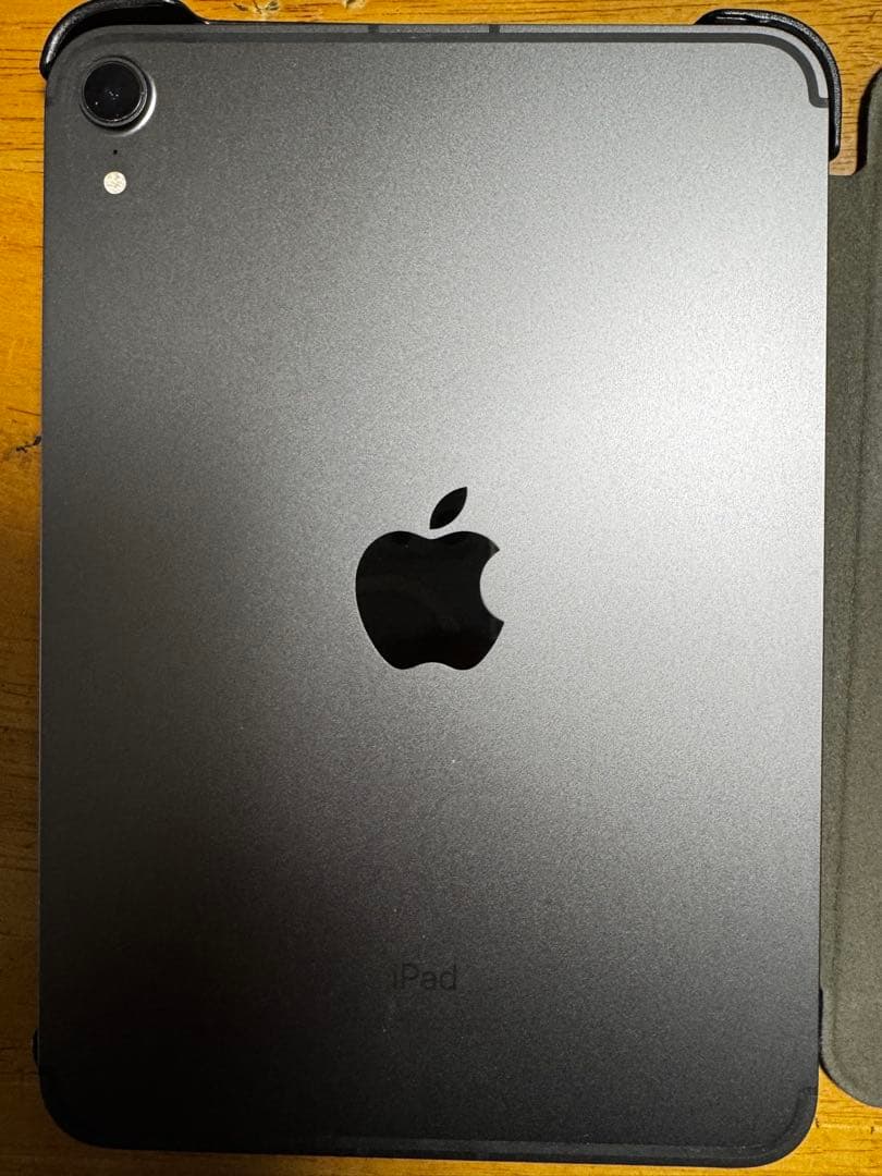 ほぼ未使用　Apple iPad mini 第6世代　本体 充電器付き