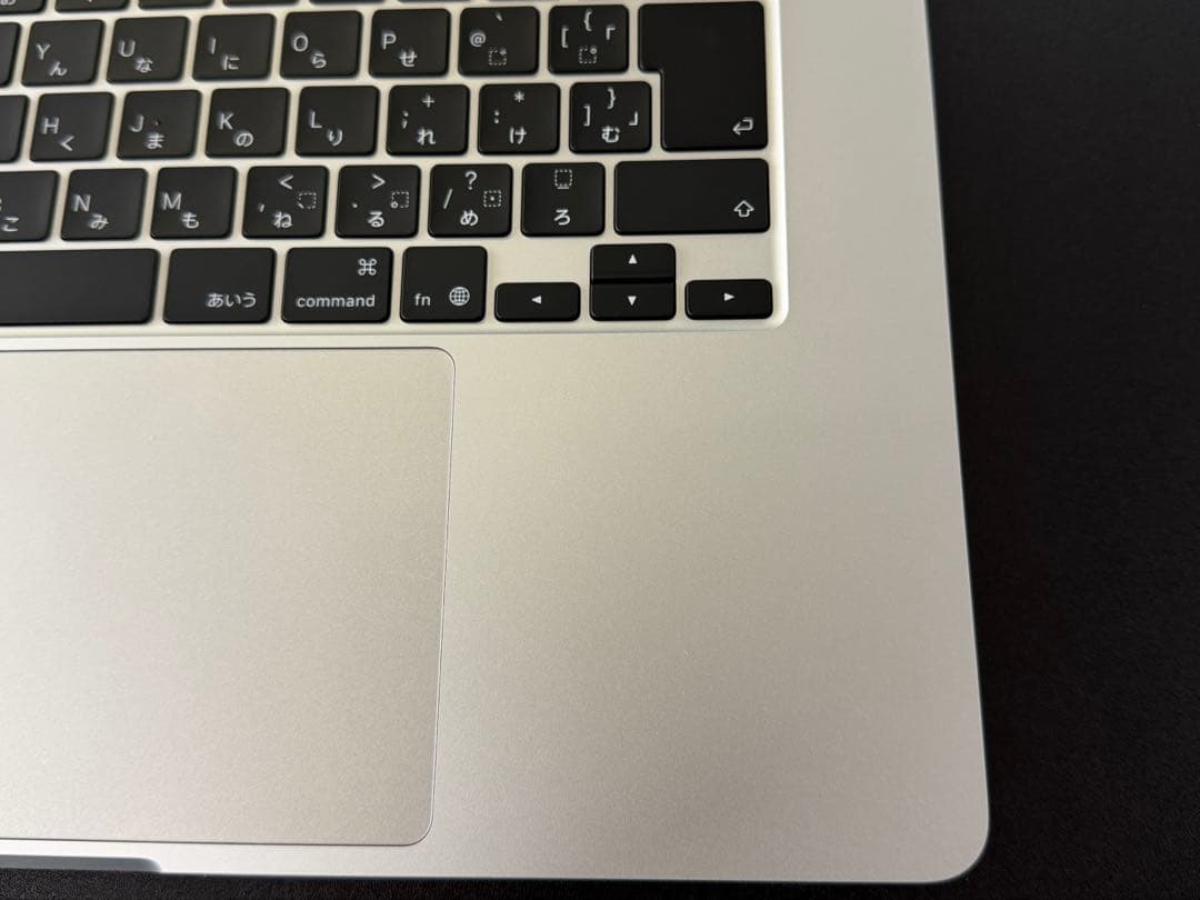 【極美品】MacBook Air 15インチ M4 16GB 256GB