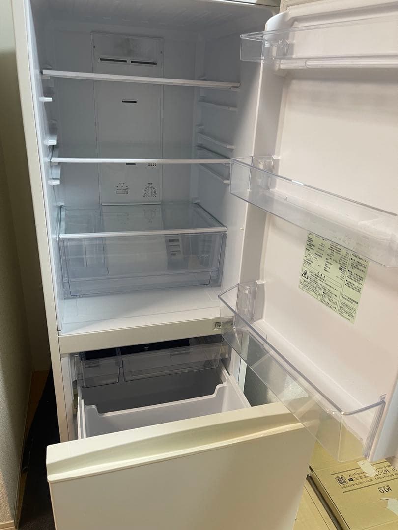 【たのメル便】AQUAノンフロン冷凍冷蔵庫 2017年製AQR-18F (W)