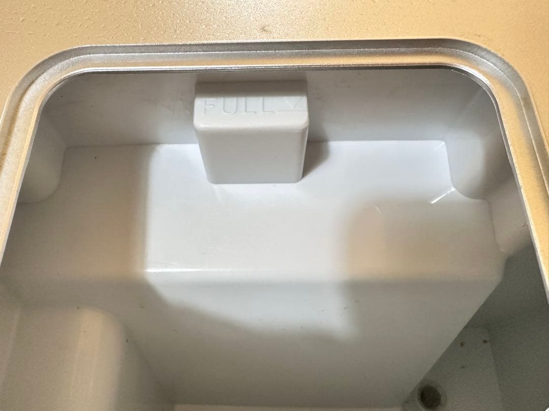 【中古品】KOM 製氷機 RM-100H 180W