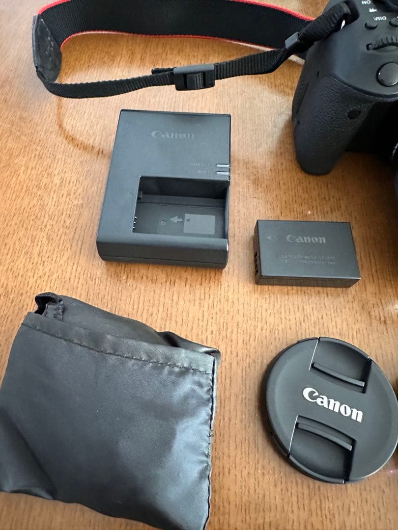 Canon EOS Kiss X8i SDカード付き バッテリー交換済