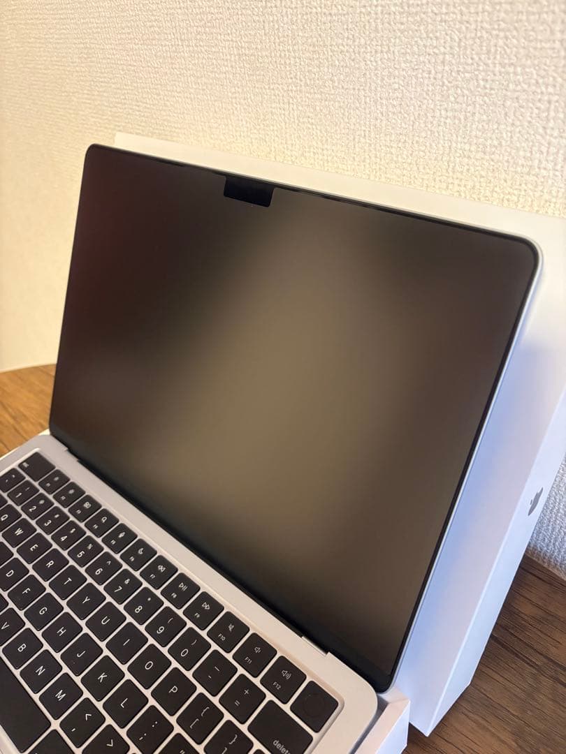 MacBook Air M4 メモリ16GB/SSD512GB13インチ