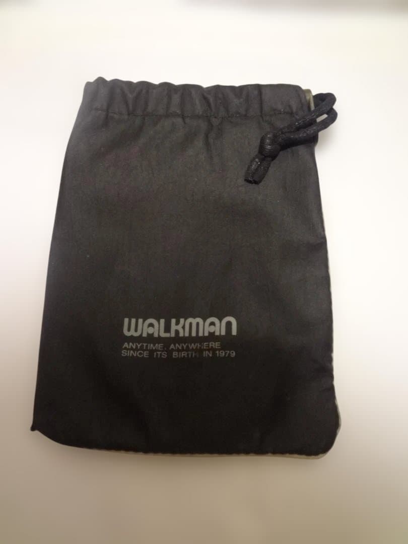 WALKMAN 　　収納袋　　1979年販売当時もの 稀少コレクション WALKMAN 収納袋 1979年販売当時もの 稀少コレクションの通販｜beswd.com