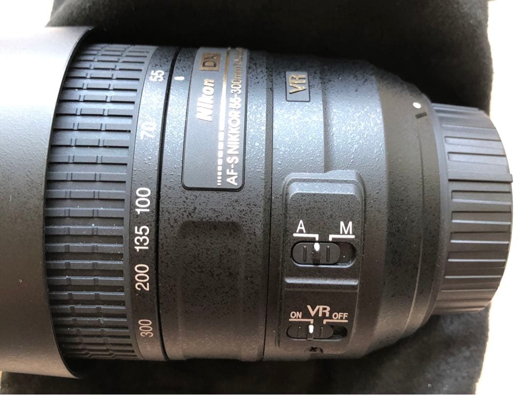 Nikon D80デジタル一眼レフ+55-300mmレンズ+スピードライト