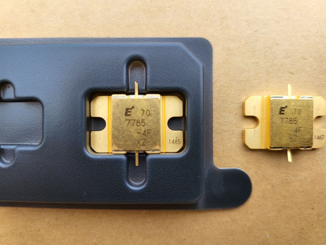 高周波用 RF半導体] ×3個 70 7785-4F XZ - メルカリ