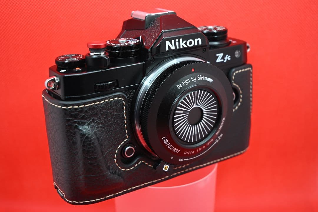 【美品】Nikon Z fc ブラック ＆ ボディキャップレンズ♢オマケ多数！