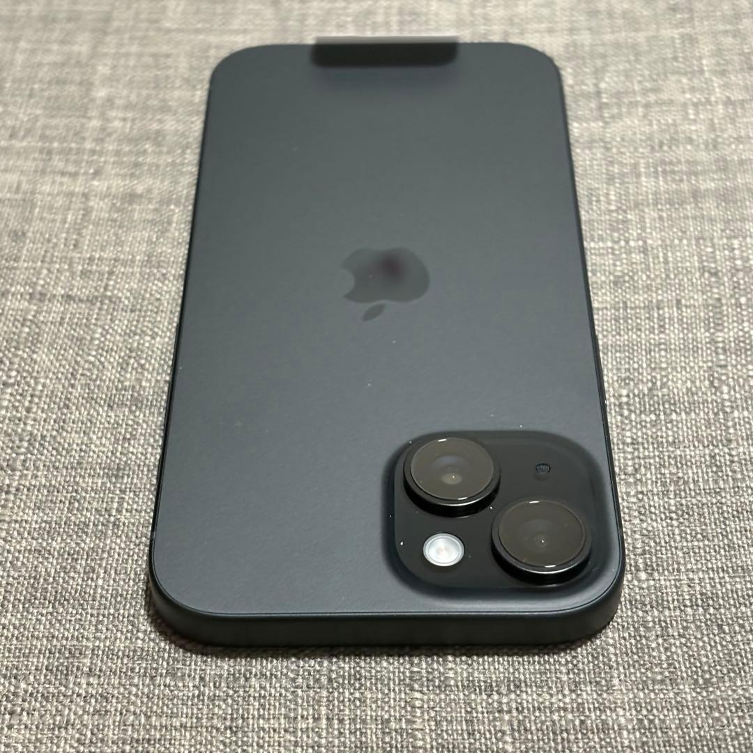 Apple iPhone 15 128GB ブラック