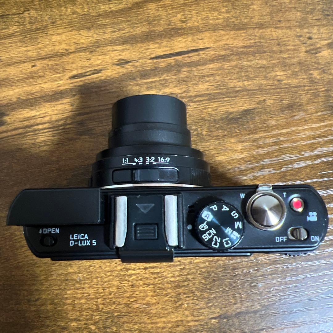デジカメ　LEICA D-LUX5 コンパクトカメラ　ライカ