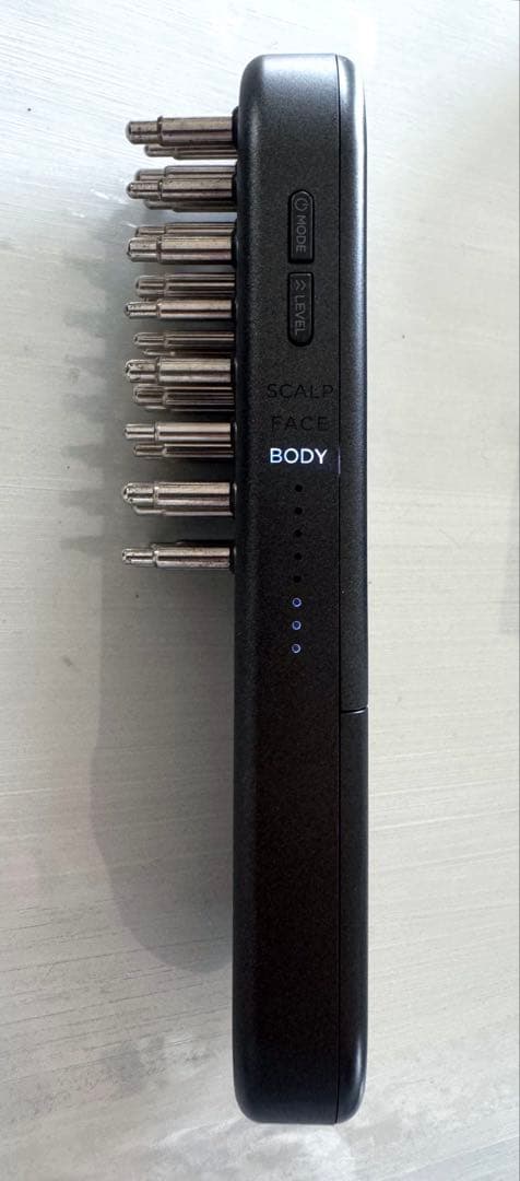 【美品】SALONIA/サロニア EMSリフトブラシ3Dケア