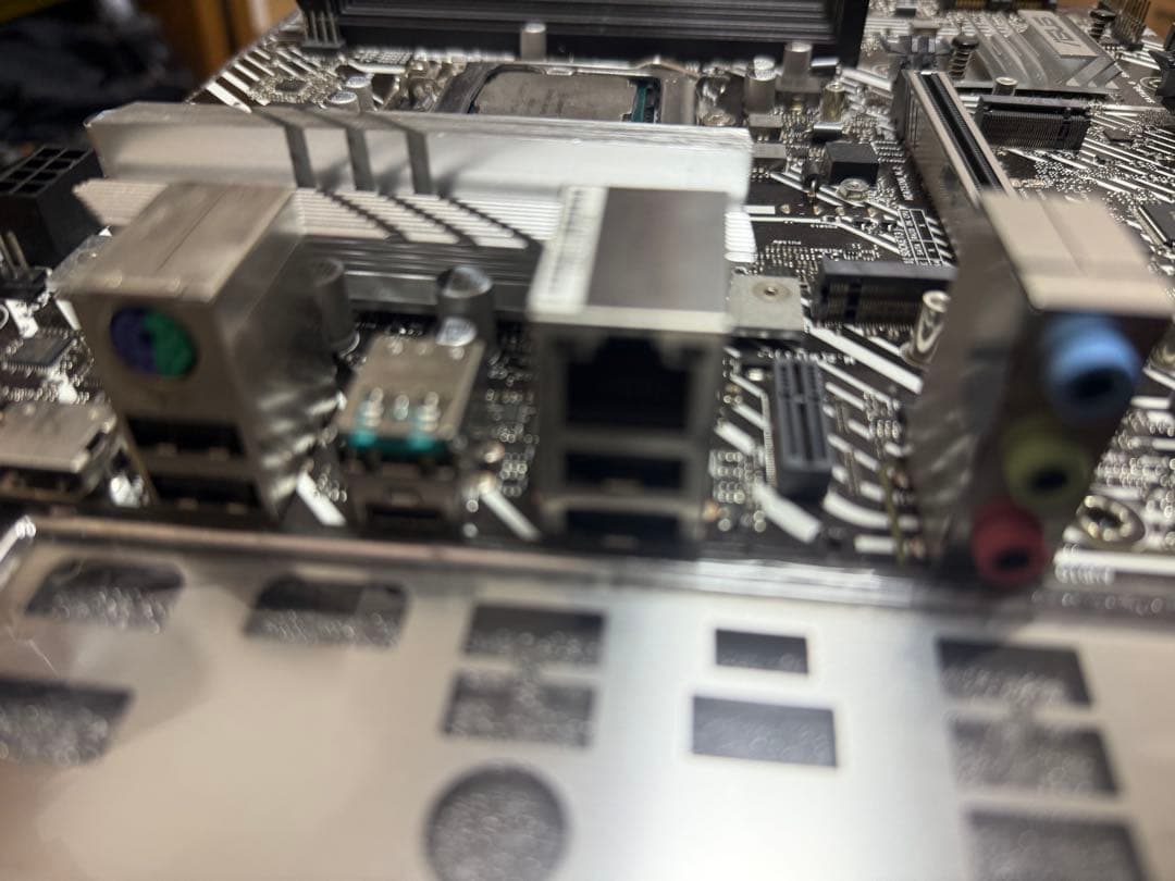 動作品　ASUS PRIME B560M-A とi3 10100セット