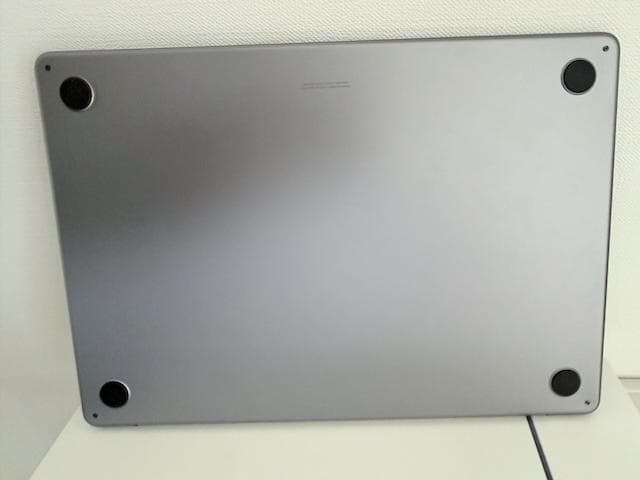 MacBookAir15インチM2 8GB 256GB スペースグレイ充放電4回
