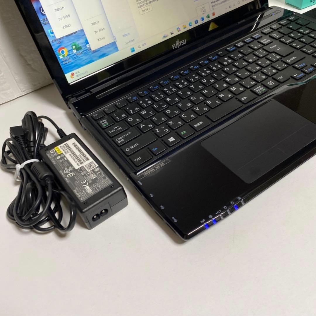 Windows11 オフィス付きCorei7メモリ8GB 高速起動SSD 富士通 - メルカリ