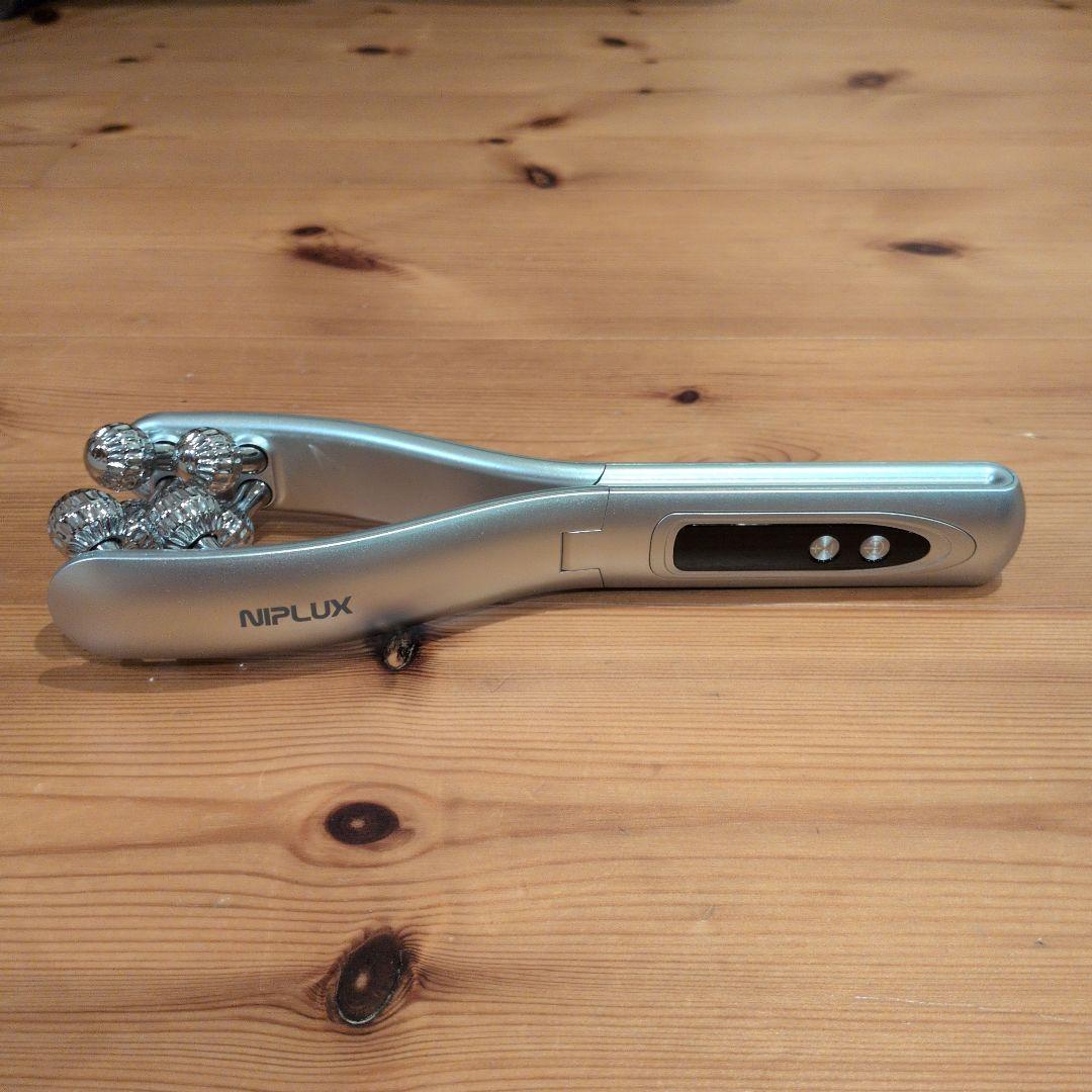 NIPLUX HYDRA 美顔ローラー USBケーブル付き
