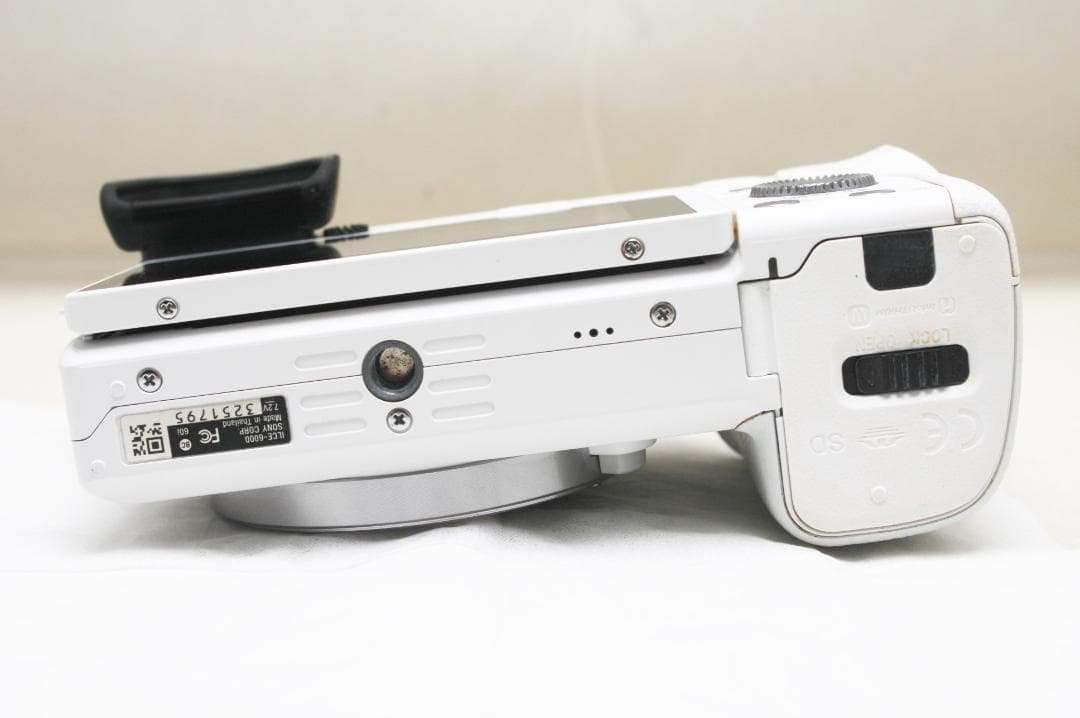 ソニー α6000 ボディ ILCE-6000