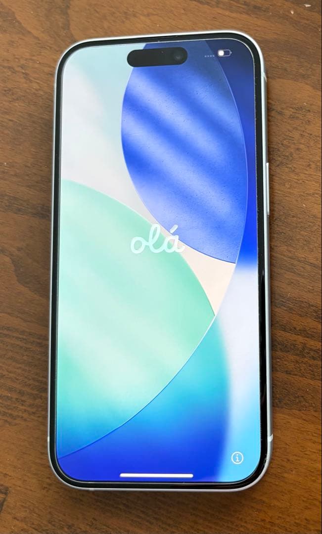 c*m様 iPhone 15 128GB ブルー