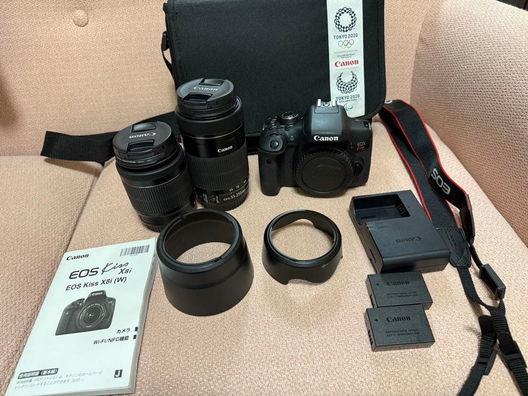 Canon EOS Kiss X8i ダブルズームキット CANON EOS Kiss X8i ダブルズームキット 価格比較 - 価格.com