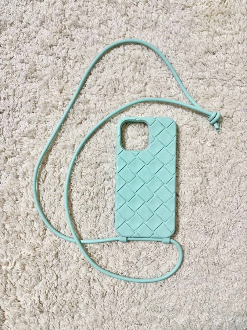 極美品　ボッテガヴェネタ ストラップテックラバー iPhone14Pro ケース importbrand-jp_bottega10052401