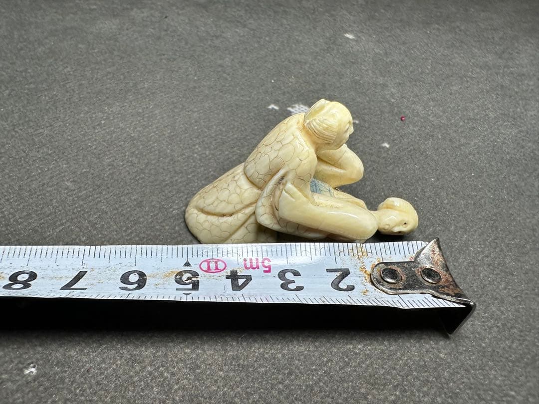 極上　浮世絵春画　根付　印籠　天然素材　アンティーク　骨董　飾り物　古美術品