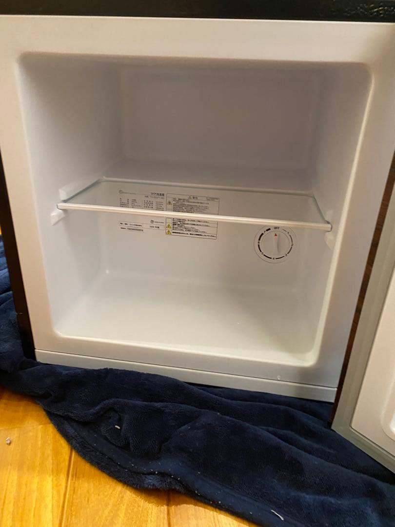 【美品】TOHOTAIYO 冷蔵庫 TH-32LF1-WD