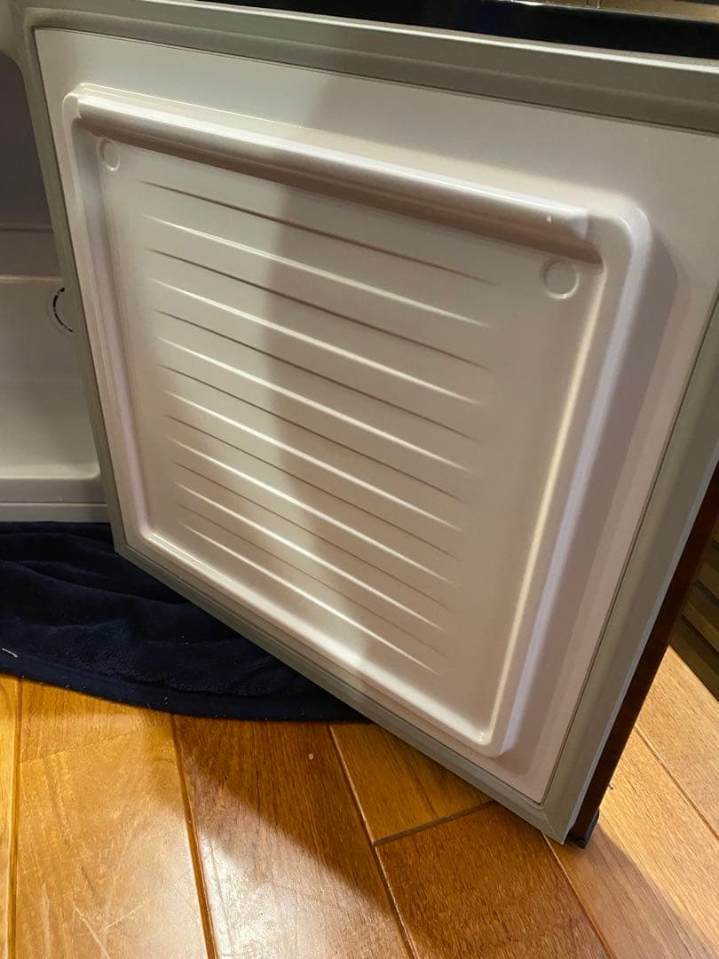 【美品】TOHOTAIYO 冷蔵庫 TH-32LF1-WD