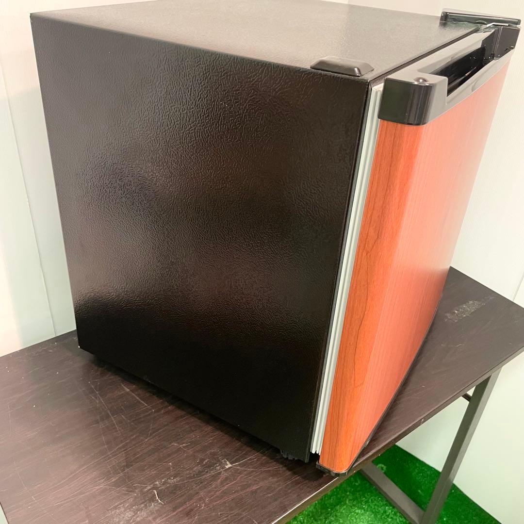 アイリスプラザ 2022年製 1ドア冷蔵庫 木目調 ミニ冷蔵庫