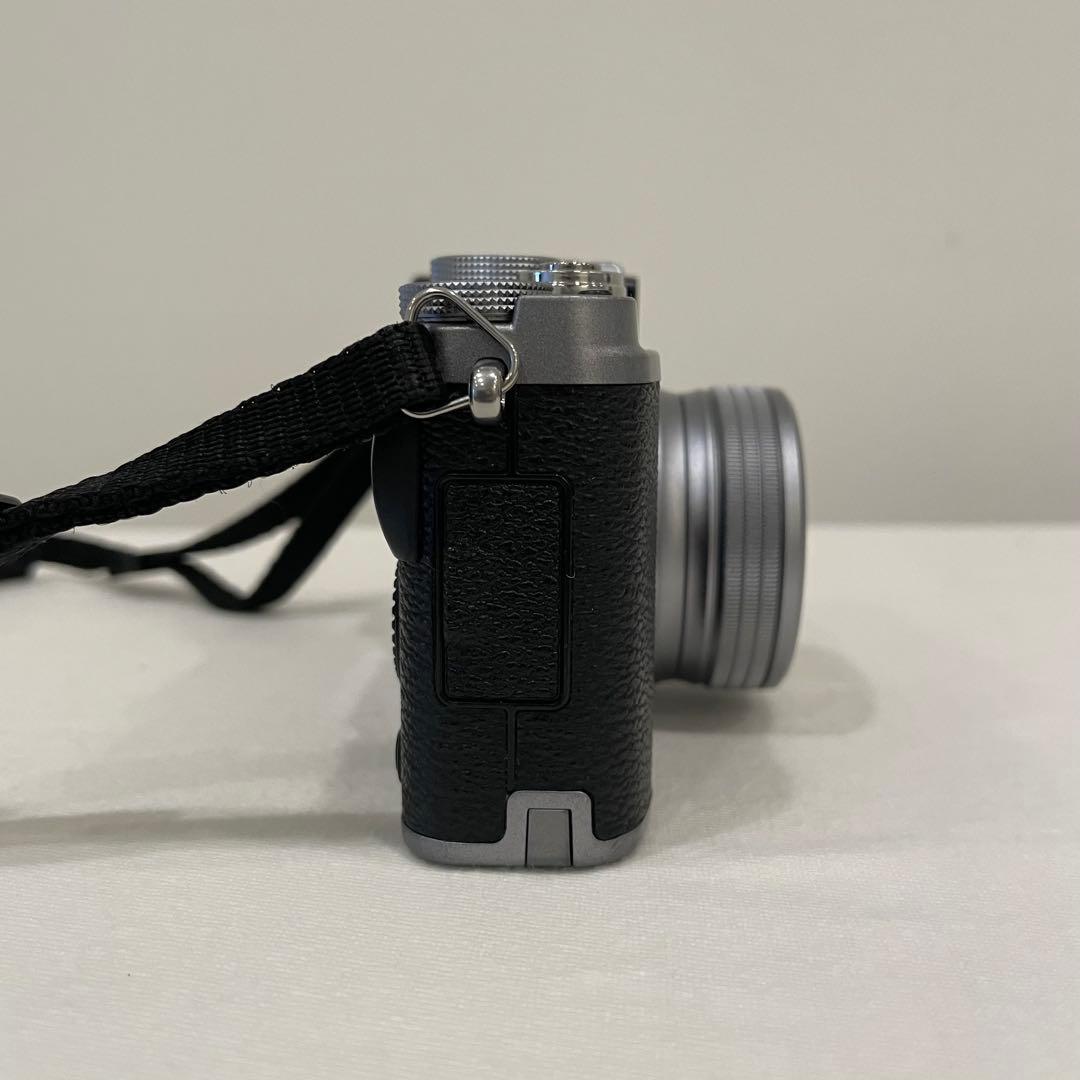 Fujifilm X20 コンパクトデジタルカメラ