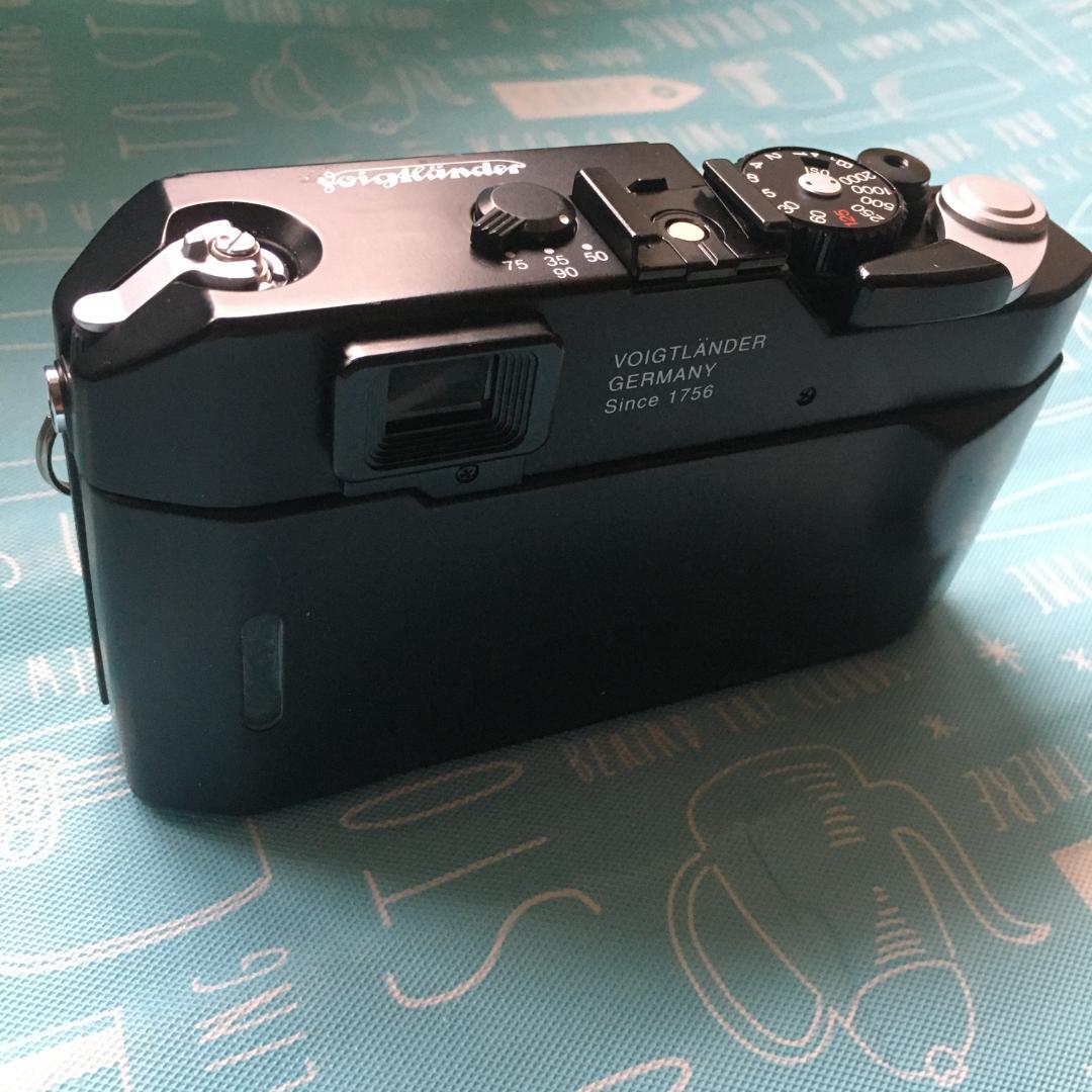 《難あり実用》 ベッサR コシナ フォクトレンダー、箱・取説・付属ストラップ付