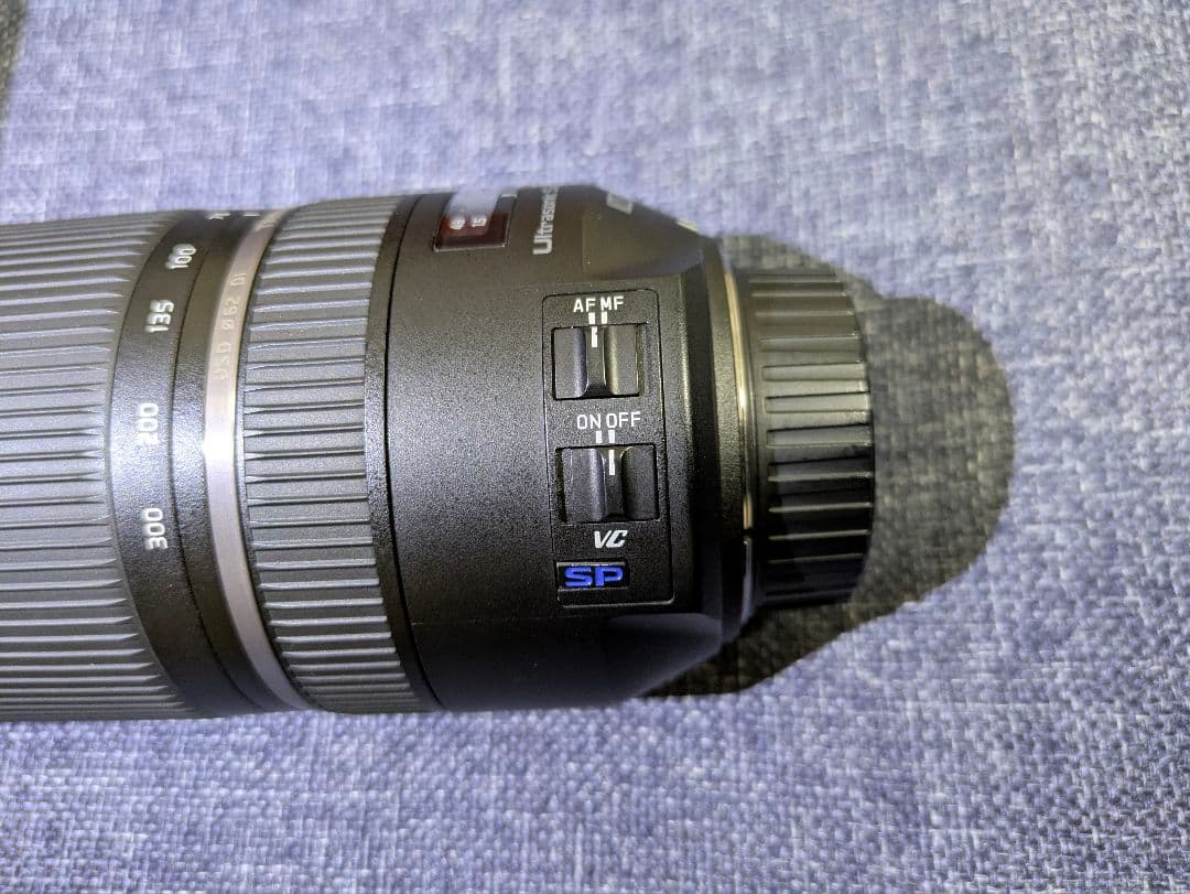 TAMRON 70-300mm (A030) レンズ ニコン用 ジャンク
