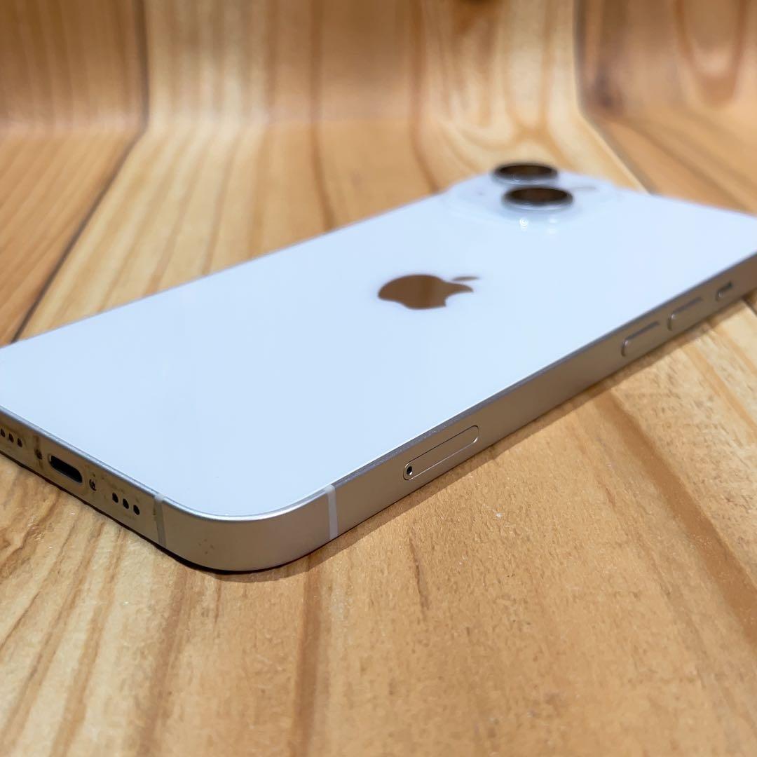 SIMフリー 本体 iPhone 14 128 GB ホワイト 601 電池良好