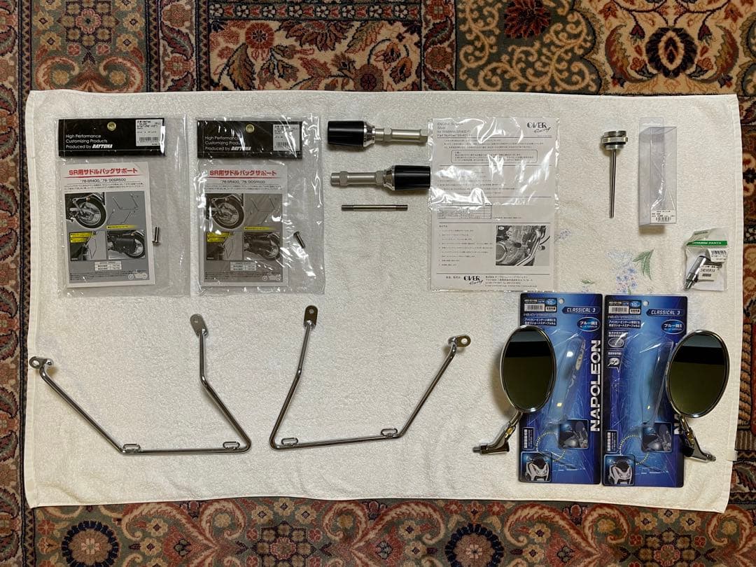 ヤマハ SR SR400 便利グッズ サドルバックサポート ミラー 等 YAMAHA（ヤマハ） ヤマハ純正 SR400 93年 リアサイドガーニッシュ 左右
