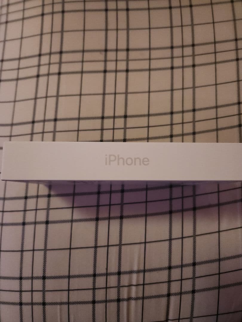 新品未開封 iPhone 16e 256GB SIMフリー　ホワイト