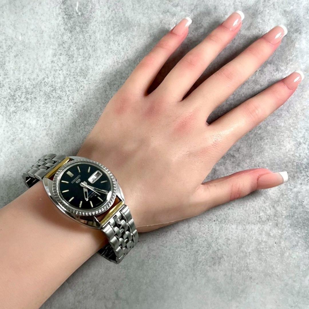 happydays365様】セイコー5 スポーツ 25石 ピラミッドベゼル - メルカリ