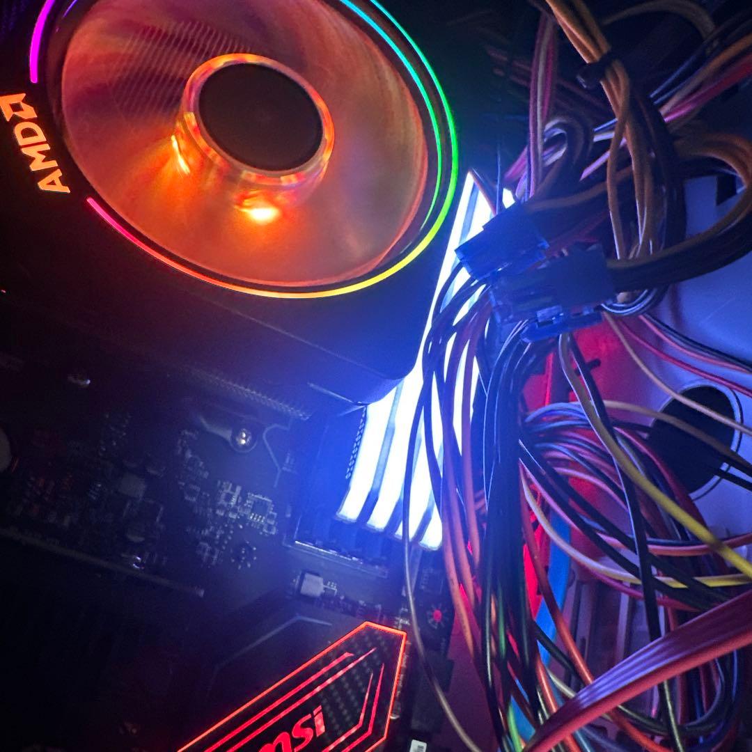 メモリー CORSAIR 32GB 8gb x4 DDR4 3200 RGB