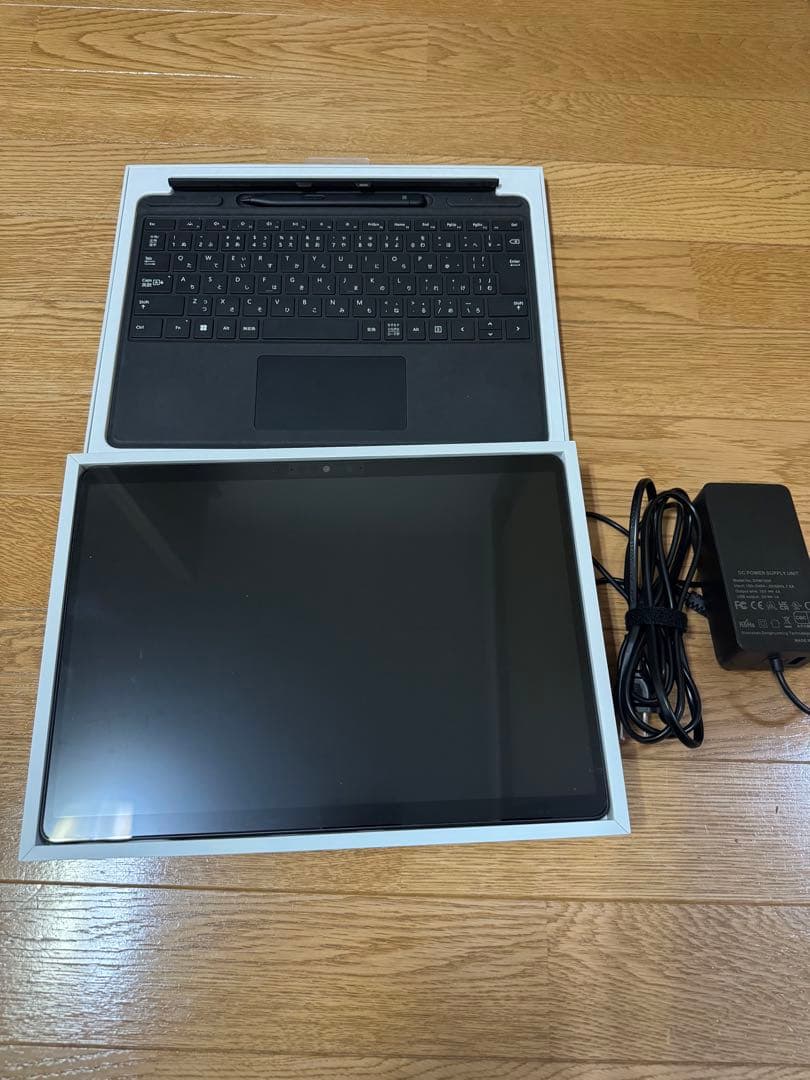 Surface Pro 9 i5 /8GB /256GBキーボード＆ペン付完備品