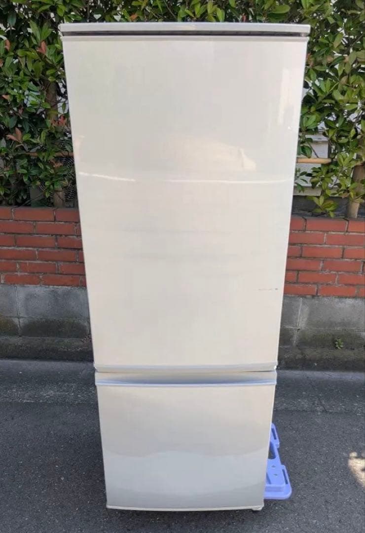 ＊東京都付近取引限定＊ SHARP ノンフロン冷凍冷蔵庫 SJ-D17B-S