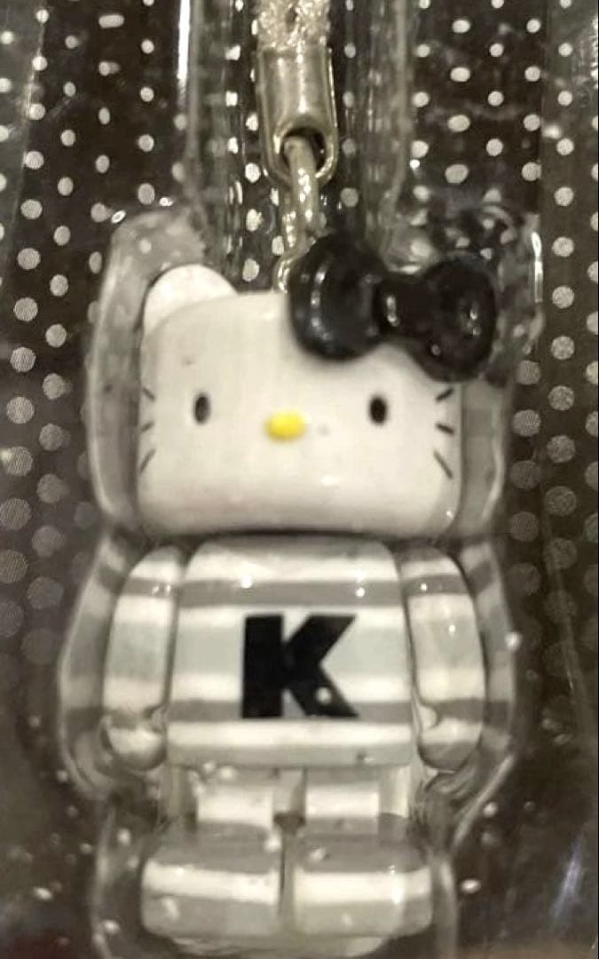 ハローキティ 根付 ストラップ モノトーンKT - メルカリ