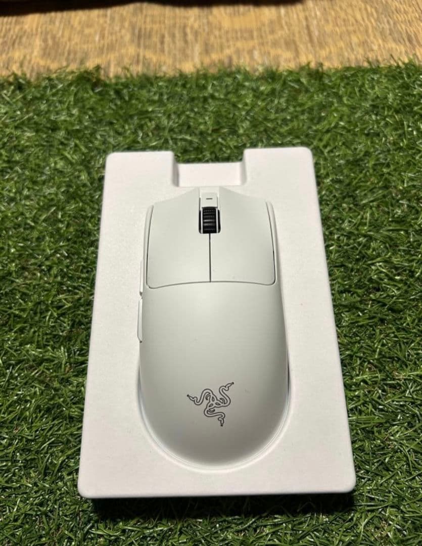 【美品】Razer Viper V3 Pro White Edition