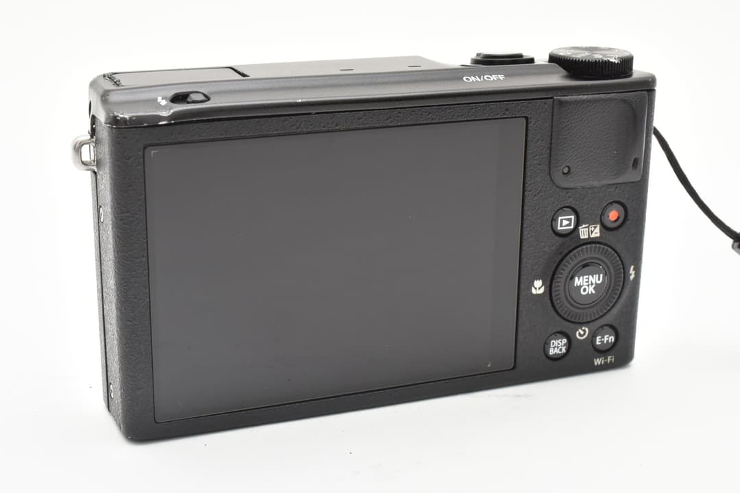 ■ 現状品 ■ FUJIFILM XQ1 訳あり