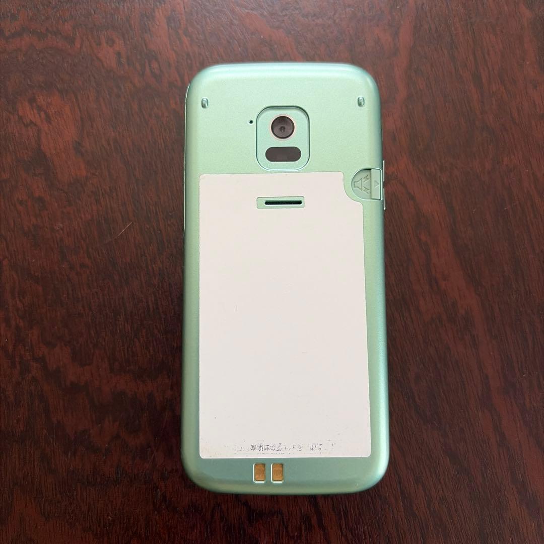 docomo F-02J 折りたたみ式携帯電話 ミントグリーン