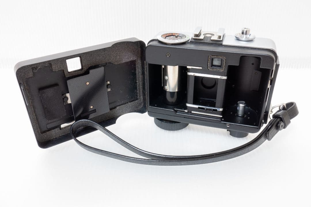 ②【美品・整備済品】RICOH AUTO HALF E2 「蛇革 」オートハーフの通販