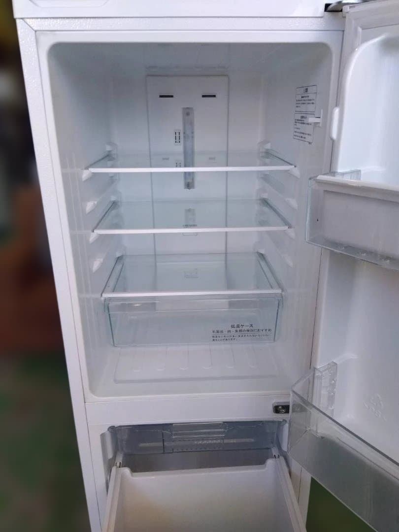 Hisense ホワイト2ドア冷蔵庫　2020年製　S5