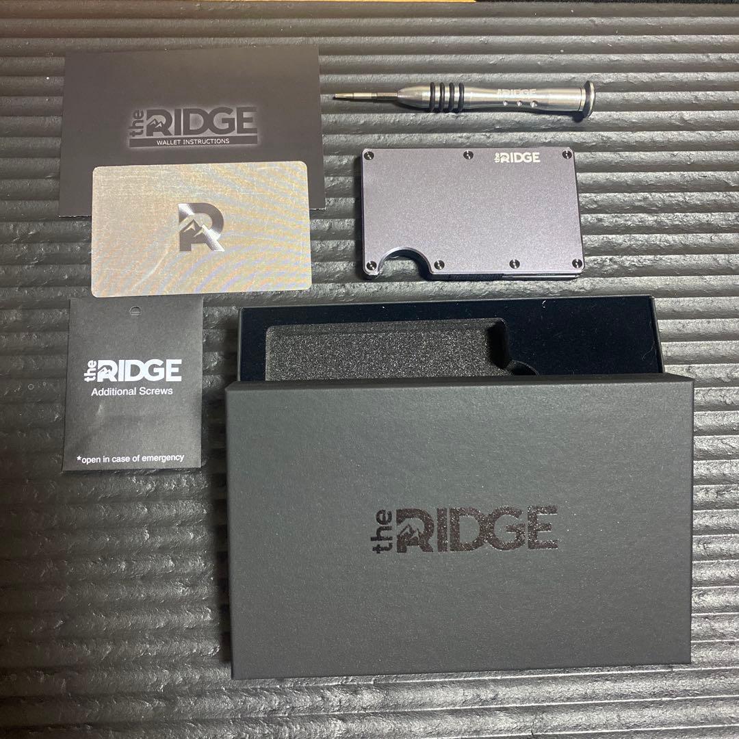 the RIDGE ザリッジ　マネーバンド　カードケース　アルミニウム Aluminum Silver Cash Strap | Products | the RIDGE カードも収納