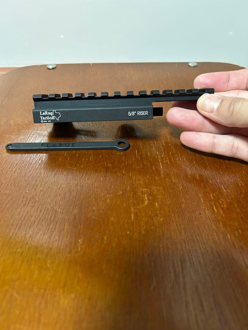 （実物）Larue Tactical LT-101 マウントレール LaRue Tactical Picatinny Riser LT101 - LaRue Tactical