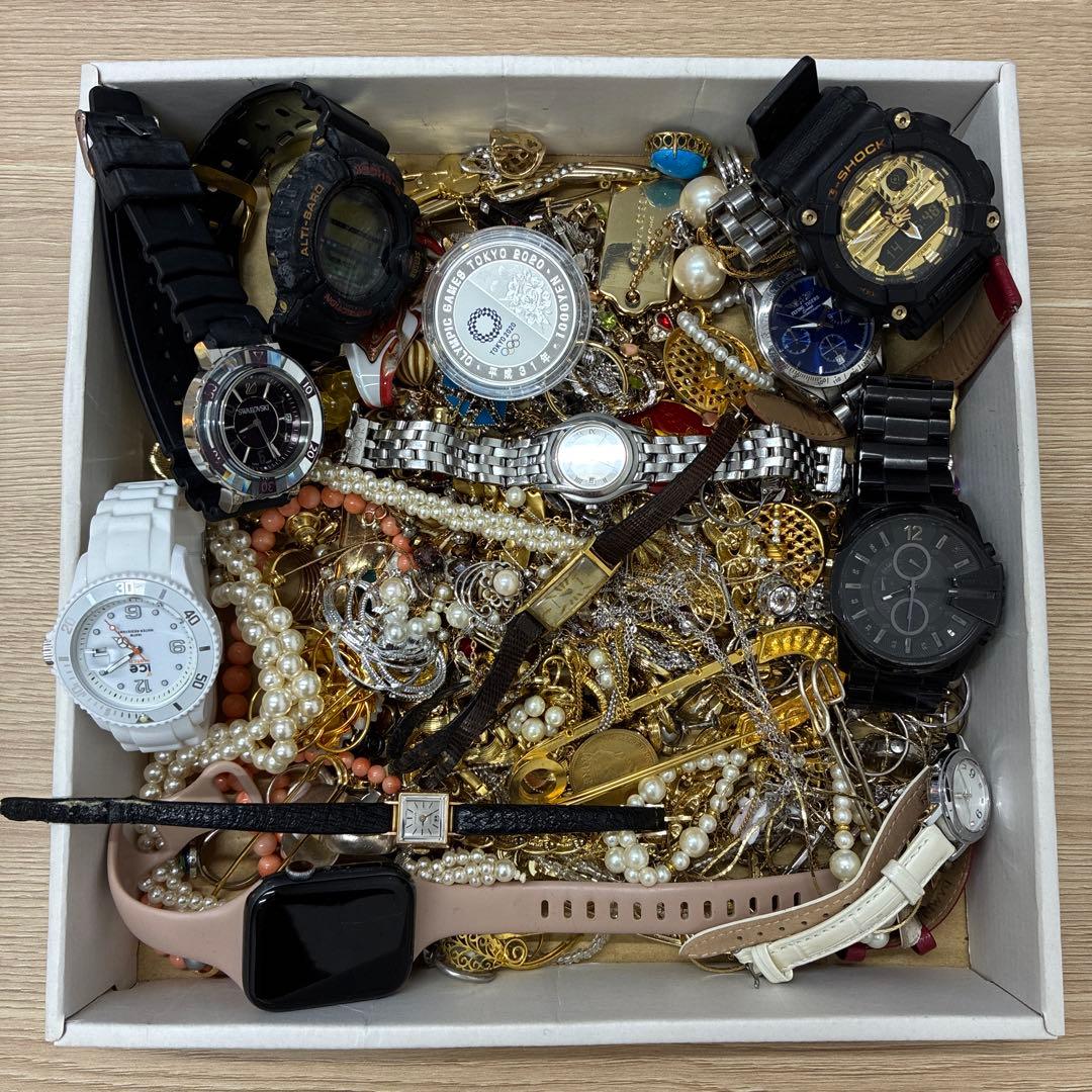 遺品整理 約1kg アクセサリー ネックレス イヤリング ブレスレット