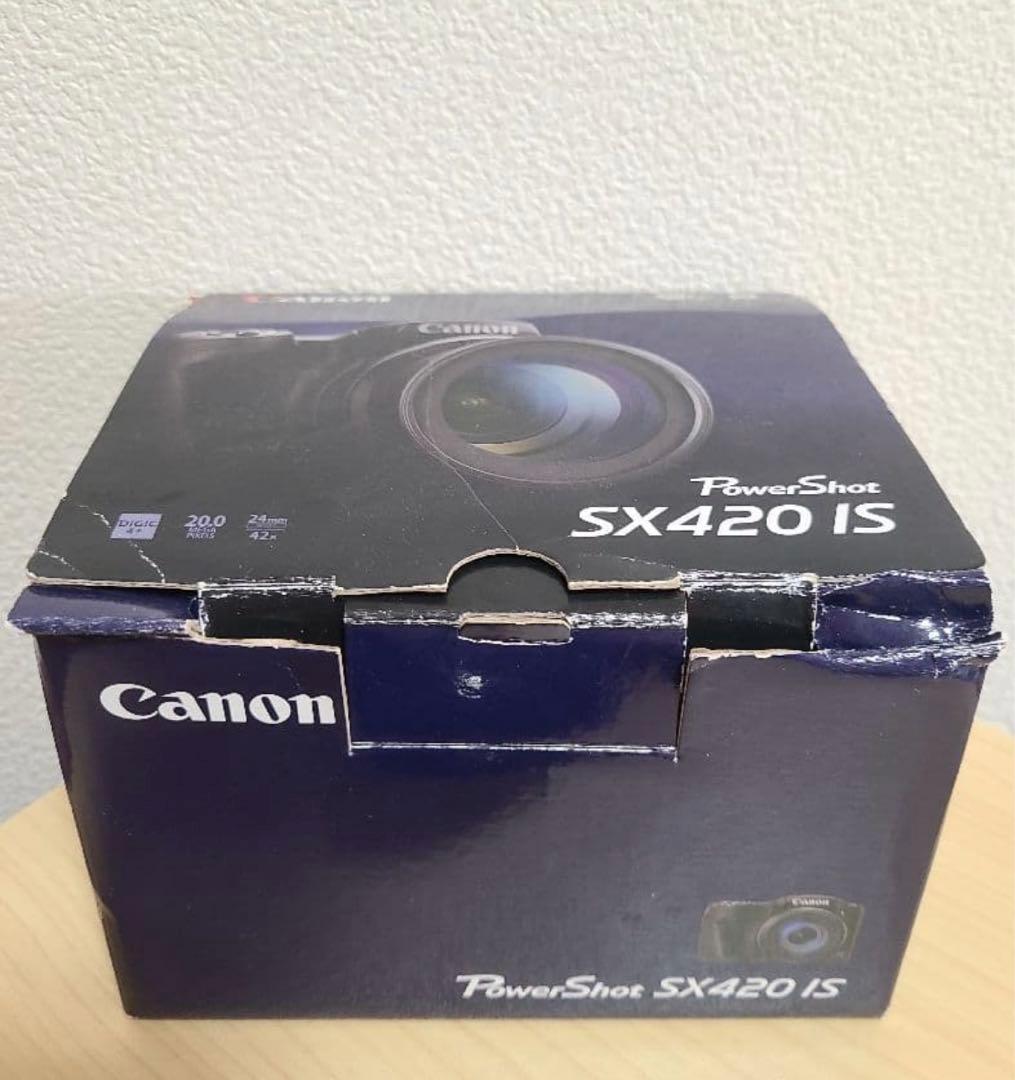 Canon PowerShot SX420 IS 本体と付属品