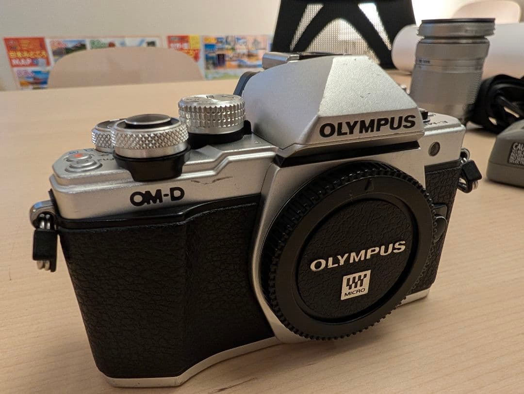 OLYMPUS オリンパスOM-DE-M10MarkII EZダブルズームキット