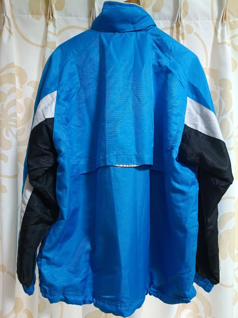 ヨネックス】YONEX ウィンドブレーカー ヒートカプセル - メルカリ