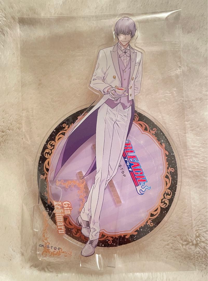 BLEACH アクリルスタンド 市丸ギン ヴィレッジヴァンガード - メルカリ