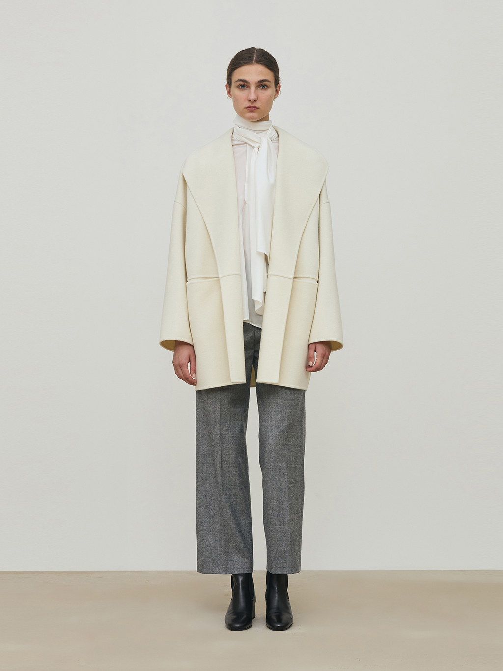 AUTUMN / WINTER 2025 Coat Collection Preview | トゥモローランド